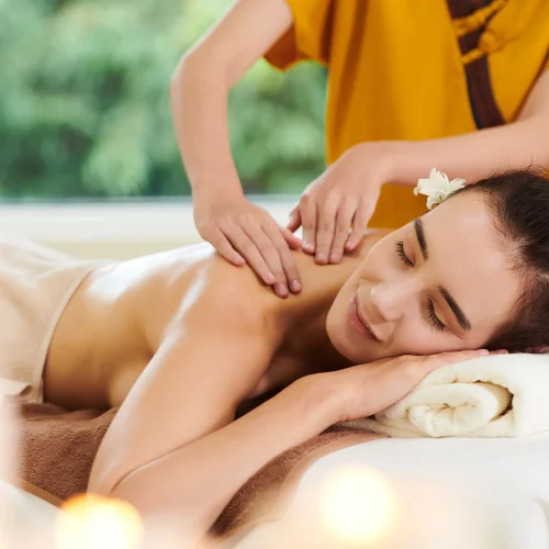 spa-massage-in-spa-salon-SDSUDMU.jpg spa-massage-in-spa-salon-SDSUDMU.jpg